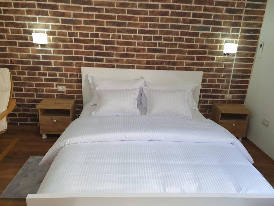 Shkodra 27 Center Houseヴィラ エクステリア 写真