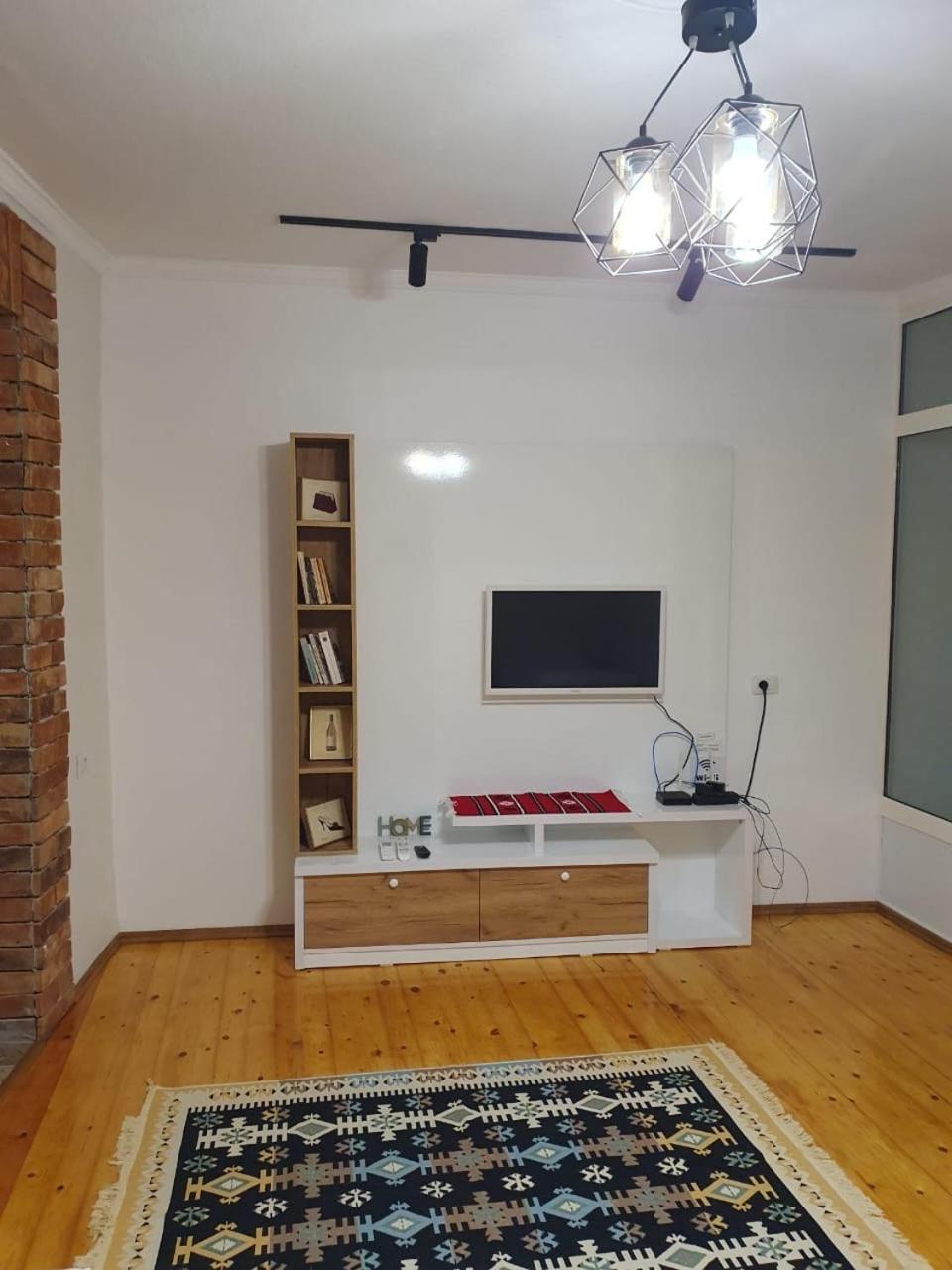 Shkodra 27 Center Houseヴィラ エクステリア 写真